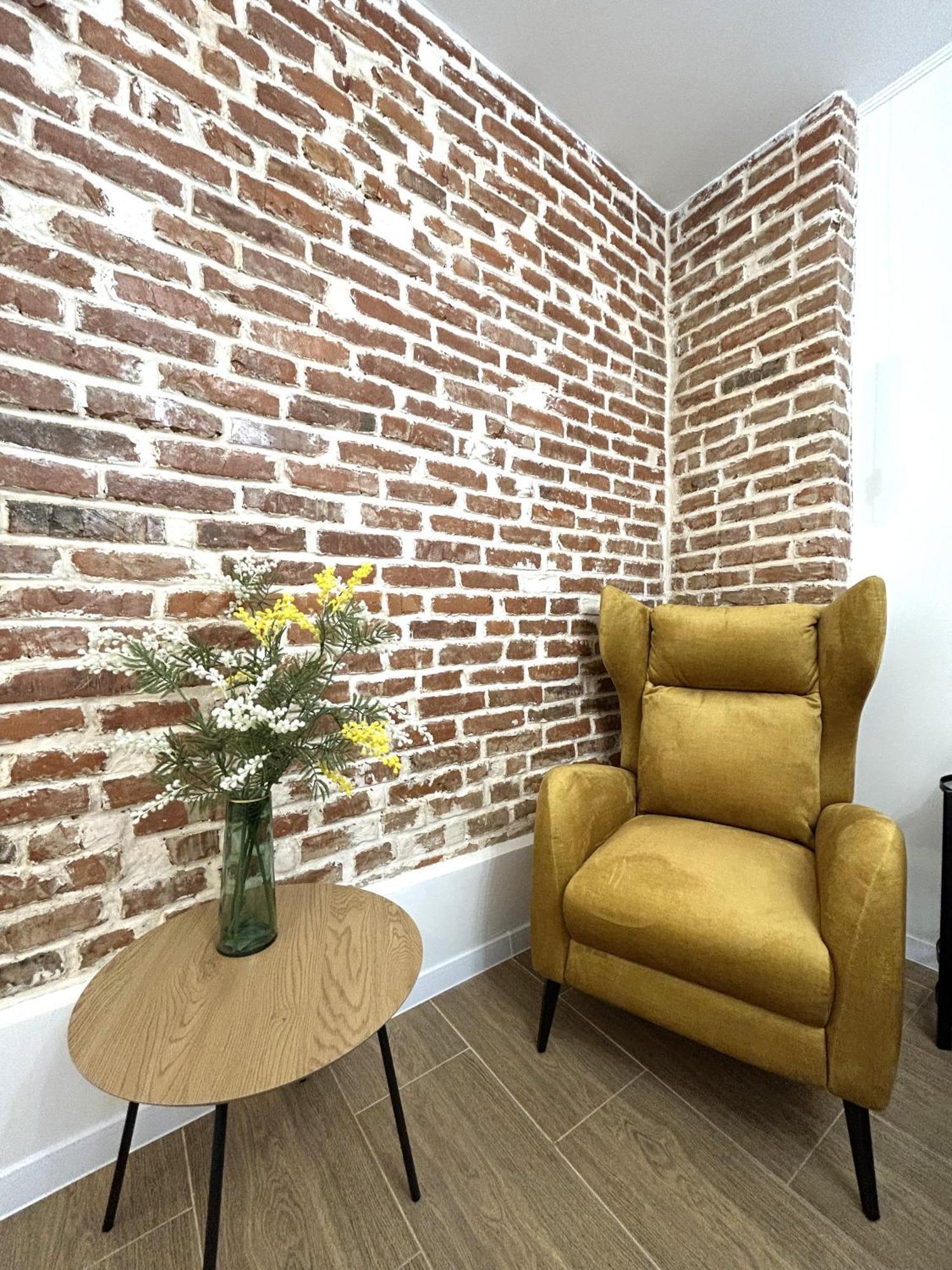 Modern Apartment, 100M To Opera Львов Экстерьер фото